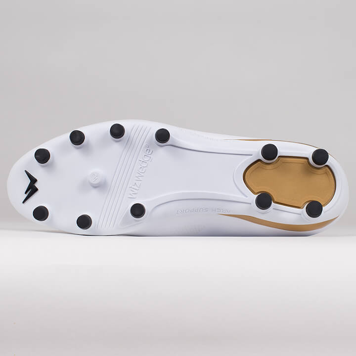 Dessous de la chaussure de football rugby sport santé Wizwedge Wave blanche à crampons moulés pour douleur bas du dos