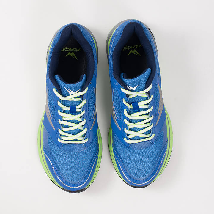 Dessus des chaussures de running junior innovation française Wizwedge Helium Universel bleue pour douleur jambes