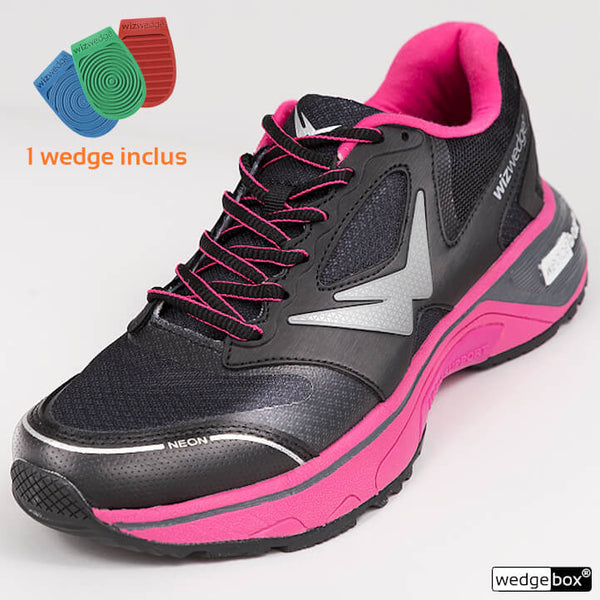 Trois-quart de la chaussure de running femme sport santé Wizwedge Neon Universel noire pour mal de dos