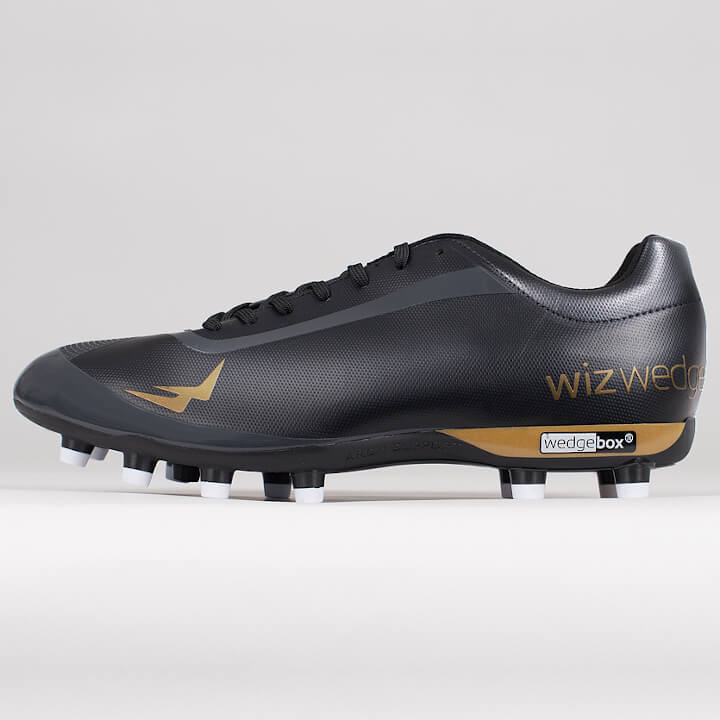 Profil de la chaussure de football rugby sport santé Wizwedge Wave noire pour douleur bas du dos